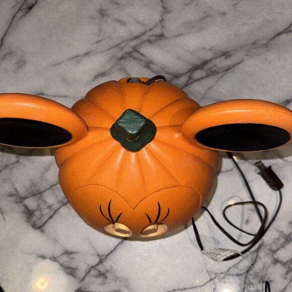 Disney Minnie Mouse Light Up Jack O'Lantern Pumpkin Blow Mold Halloween Lamp - Picture 7 of 9